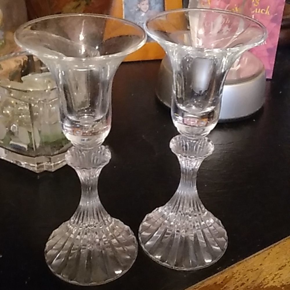 MIKASA PAIR OF CRYSTAL CANDLESTICKS - Picture 2 of 2